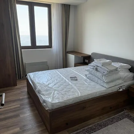 Aris Apartmens *